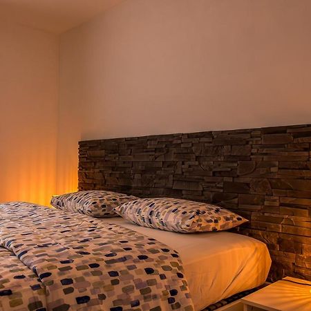 Chez Sabine Et Eric Maison Pour 6 Personnes Avec Piscine Chauffee Andenne Exteriér fotografie