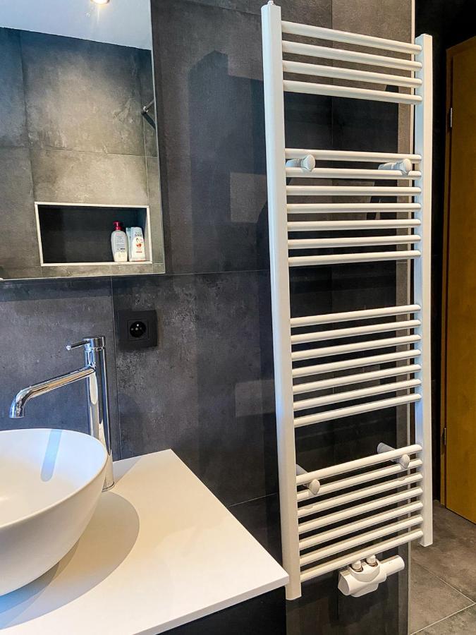Chez Sabine Et Eric Maison Pour 6 Personnes Avec Piscine Chauffee Andenne Exteriér fotografie