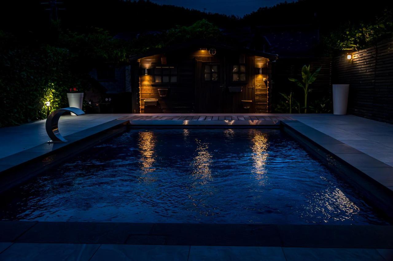 Chez Sabine Et Eric Maison Pour 6 Personnes Avec Piscine Chauffee Andenne Exteriér fotografie