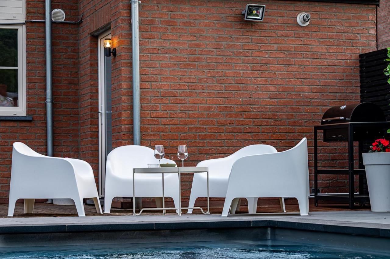 Chez Sabine Et Eric Maison Pour 6 Personnes Avec Piscine Chauffee Andenne Exteriér fotografie